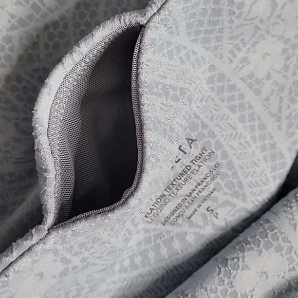 Athleta Elation Textured Leggings Size Small - Picture 10 of 10